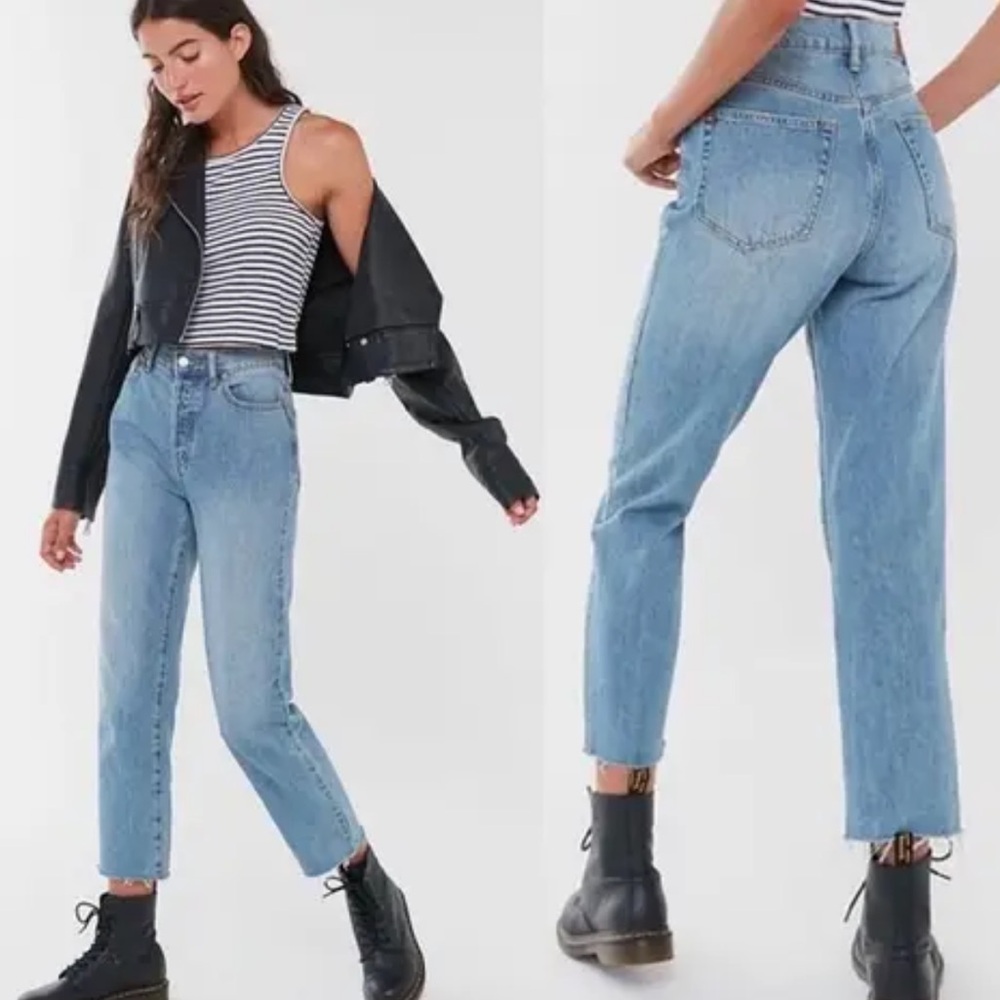 BDG Urban Outfitters High Waisted Slim Straight Leg Button Fly Jeans 26‎